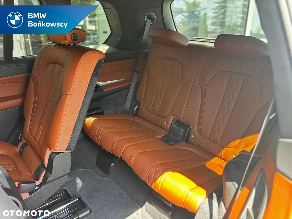 BMW X7 - 21