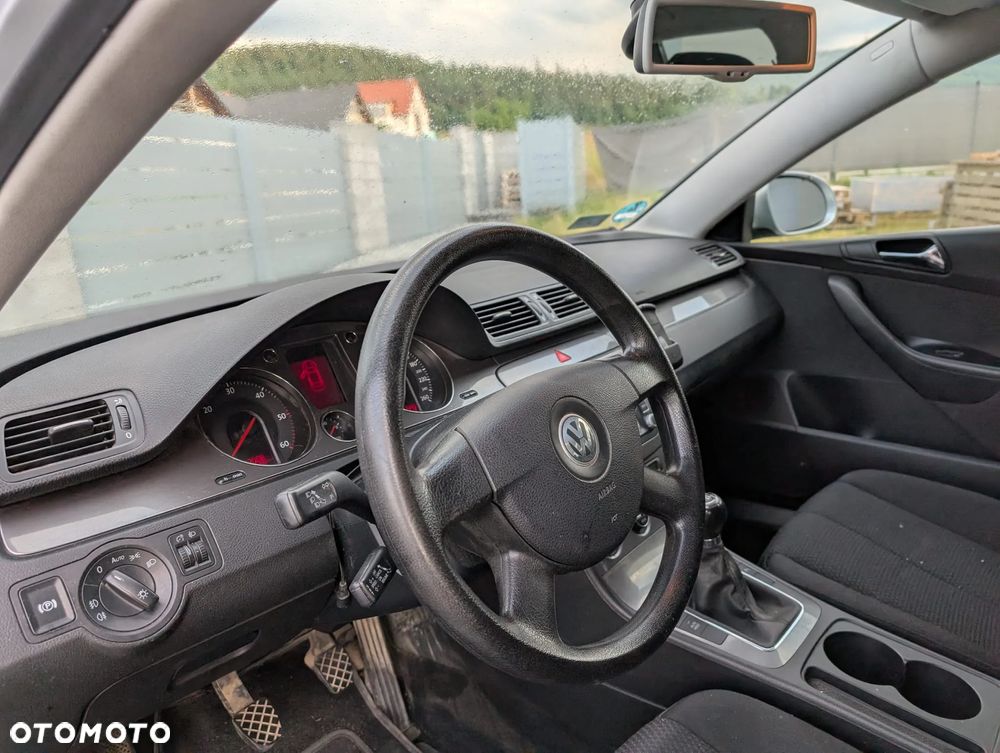 Volkswagen Passat 2.0 TDI DPF Trendline - 7