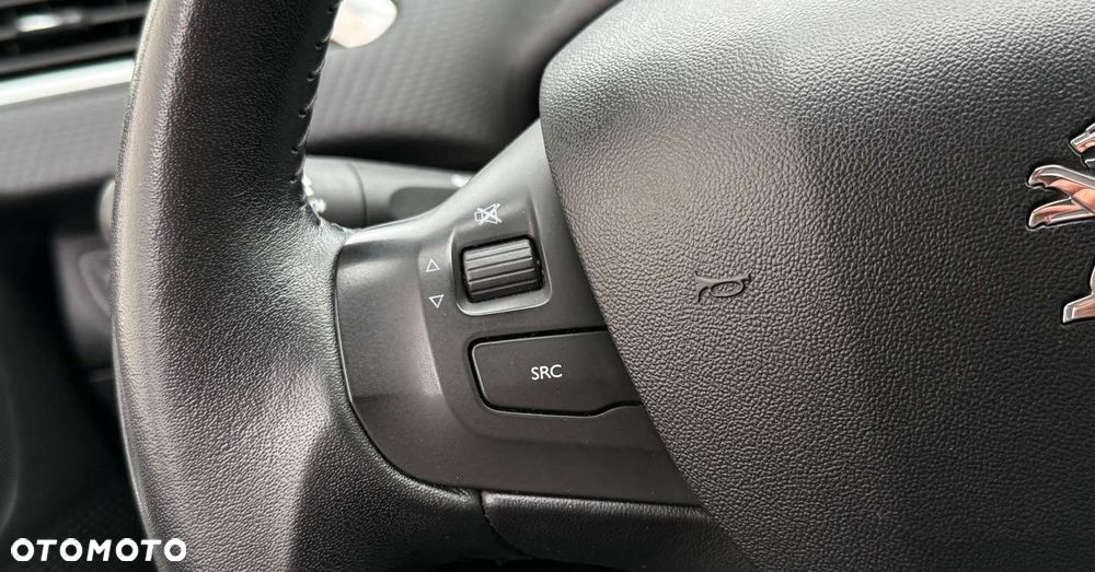 Peugeot 2008 - 25