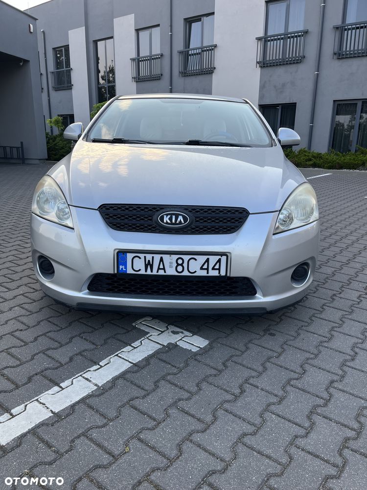 Kia Ceed - 5
