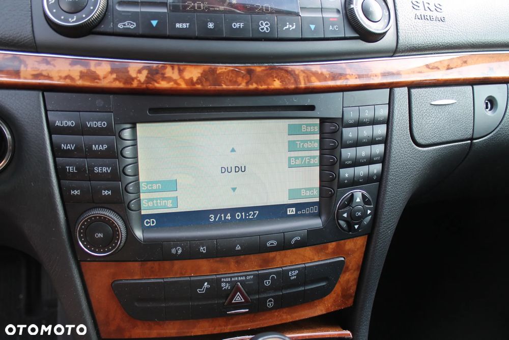 Mercedes-Benz Klasa E 350 7G-TRONIC Avantgarde - 23