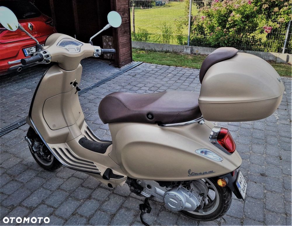 Piaggio Vespa - 2