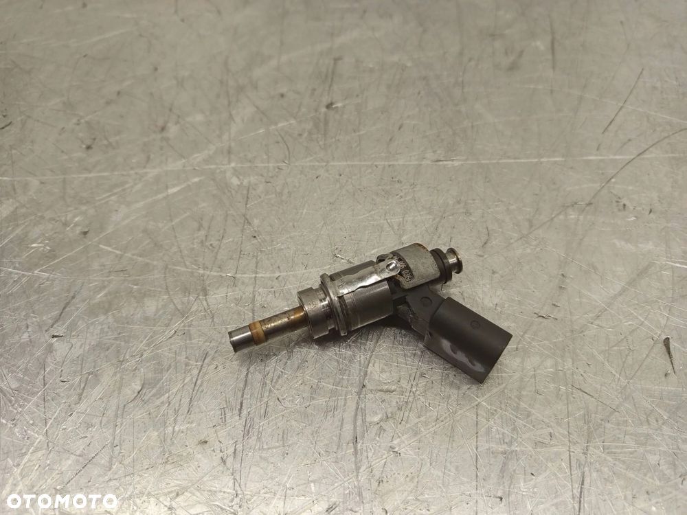 Wtryskiwacz Wtrysk Audi A4 A5 A6 A7 A8 3.2 TFSI 06E906036F - 3