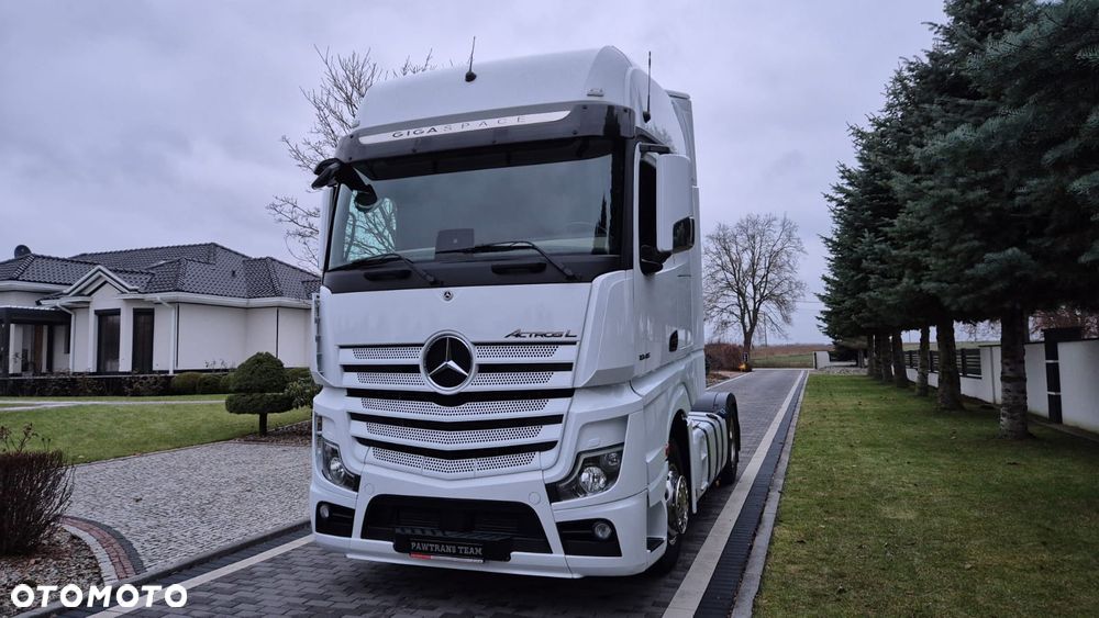 Mercedes-Benz MERCEDES-BENZ///ACTROS///1845/// MP5///2022///GIGA SPACE///SALONKA/// STANDARD///PODUSZKI///LEDY///VIRTUAL COCPIT///KLIMATYZACJA POSTOJOWA/// WAGA///NAWIGACJA///STAN BARDZO DOBRY - 8