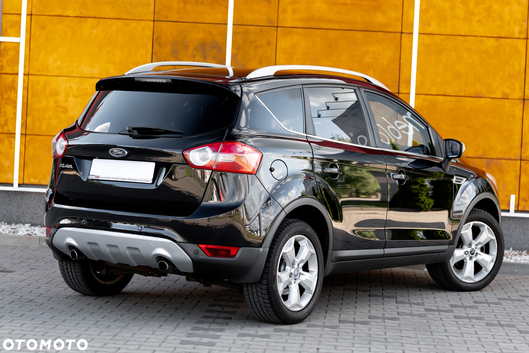 Ford Kuga 2.5 4x4 Titanium - 10