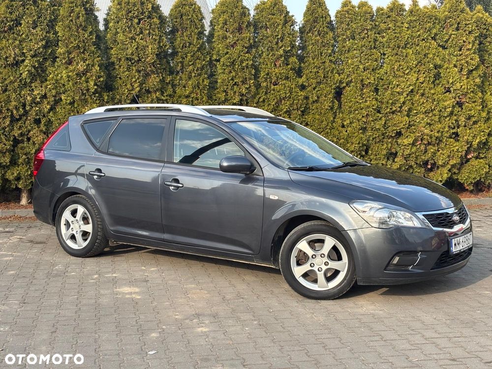 Kia Ceed - 15