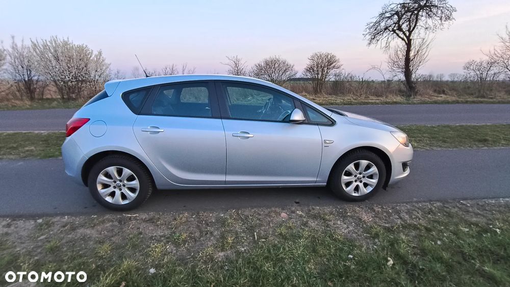 Opel Astra 1.4 Turbo ENERGY - 4