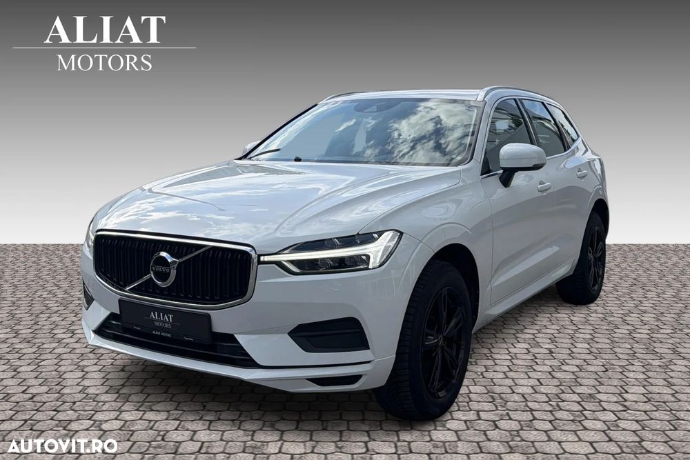 Volvo XC 60 B4 MHEV AT8 AWD Momentum Pro - 2