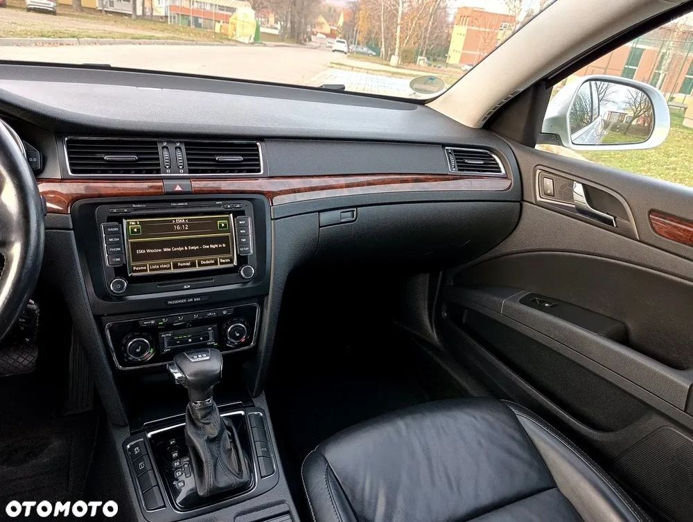 Skoda Superb 2.0 TDI DSG Exclusive - 39