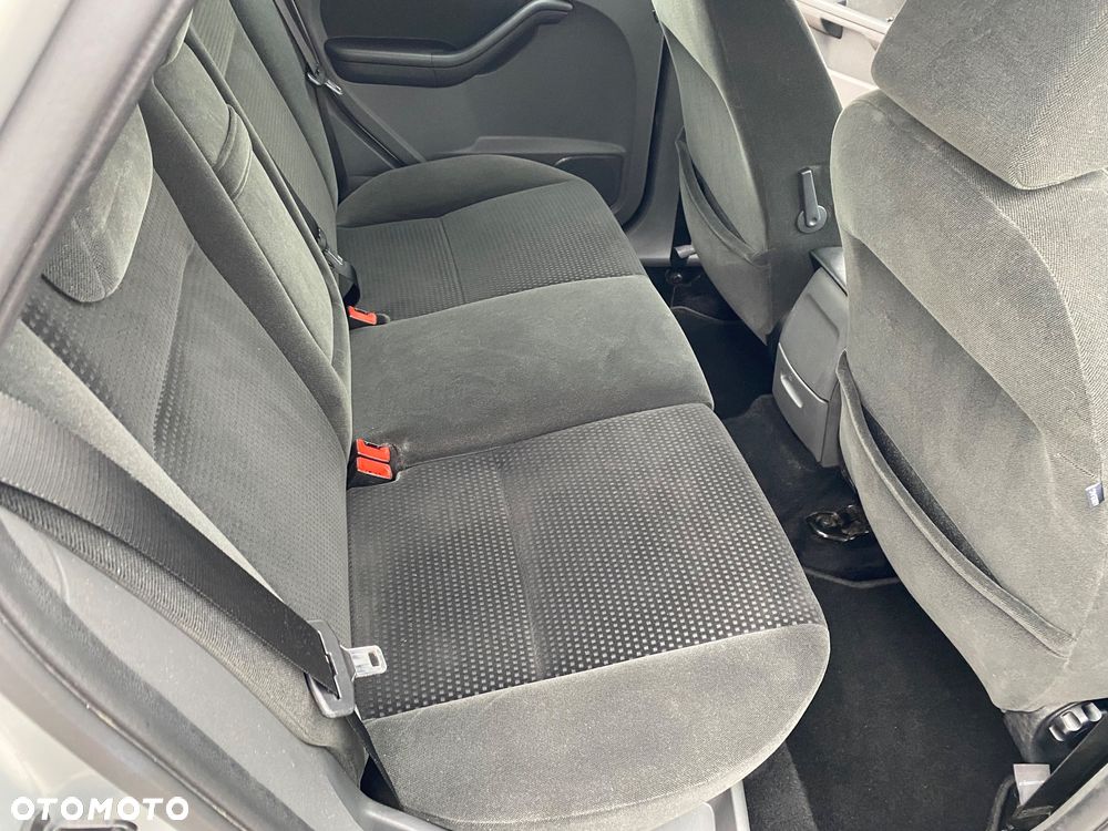 Ford Focus 1.6 Ti-VCT Titanium - 32