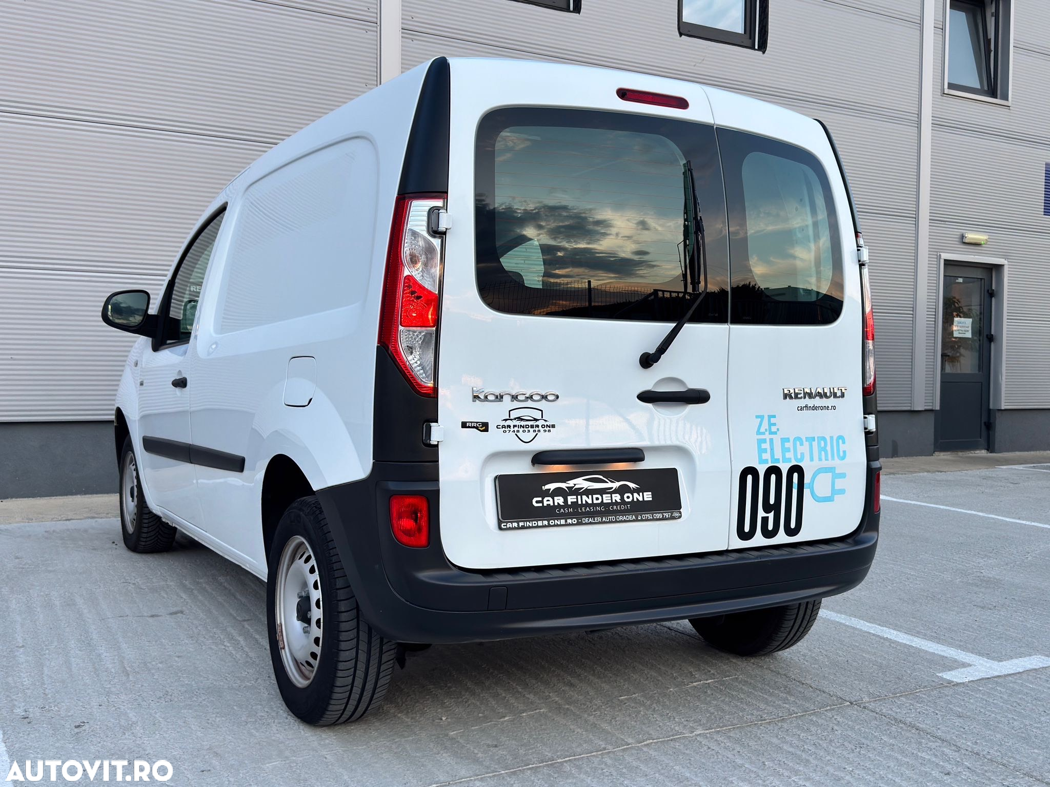 Renault Kangoo Maxi ZE E. 33 (mit Batterie) - 4