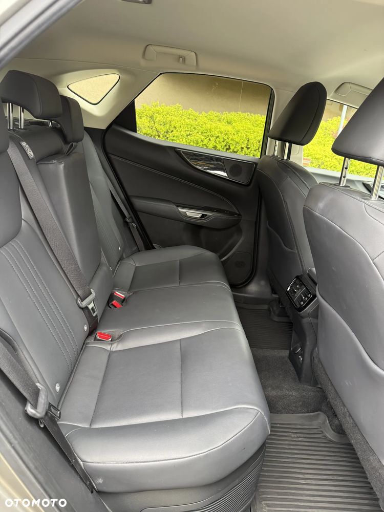 Lexus NX 350h Prestige 2WD - 11