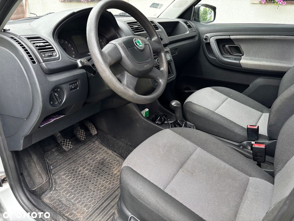 Skoda Fabia - 11
