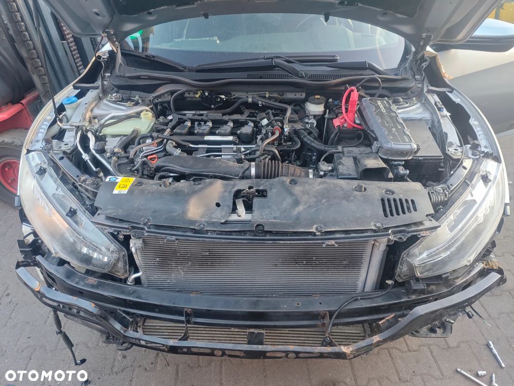 Honda Civic 1.5 i-VTEC Turbo Sport Plus - 38