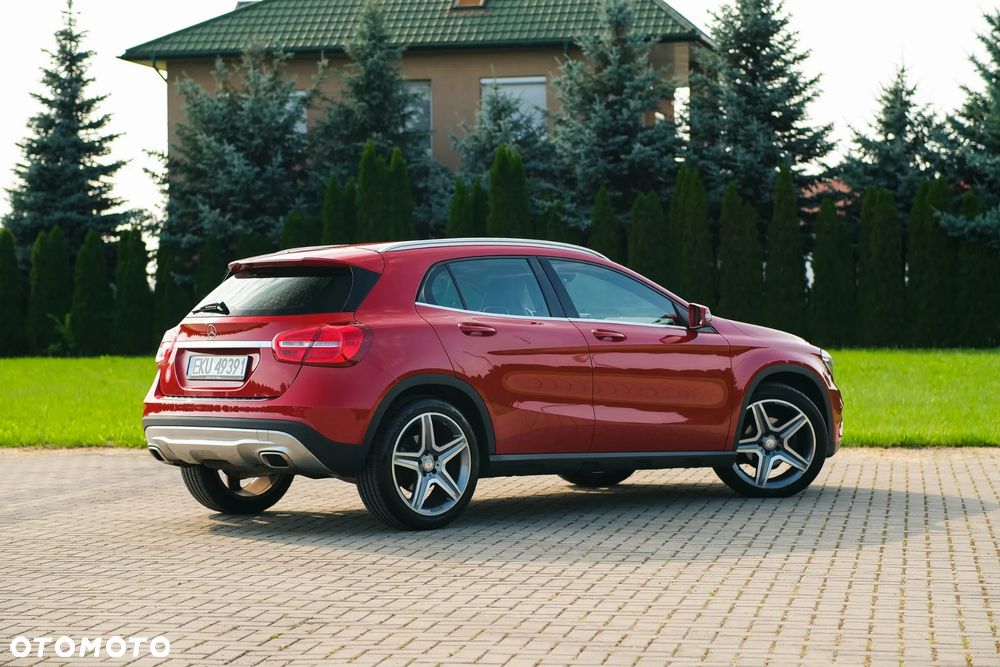Mercedes-Benz GLA 200 7G-DCT Urban - 7