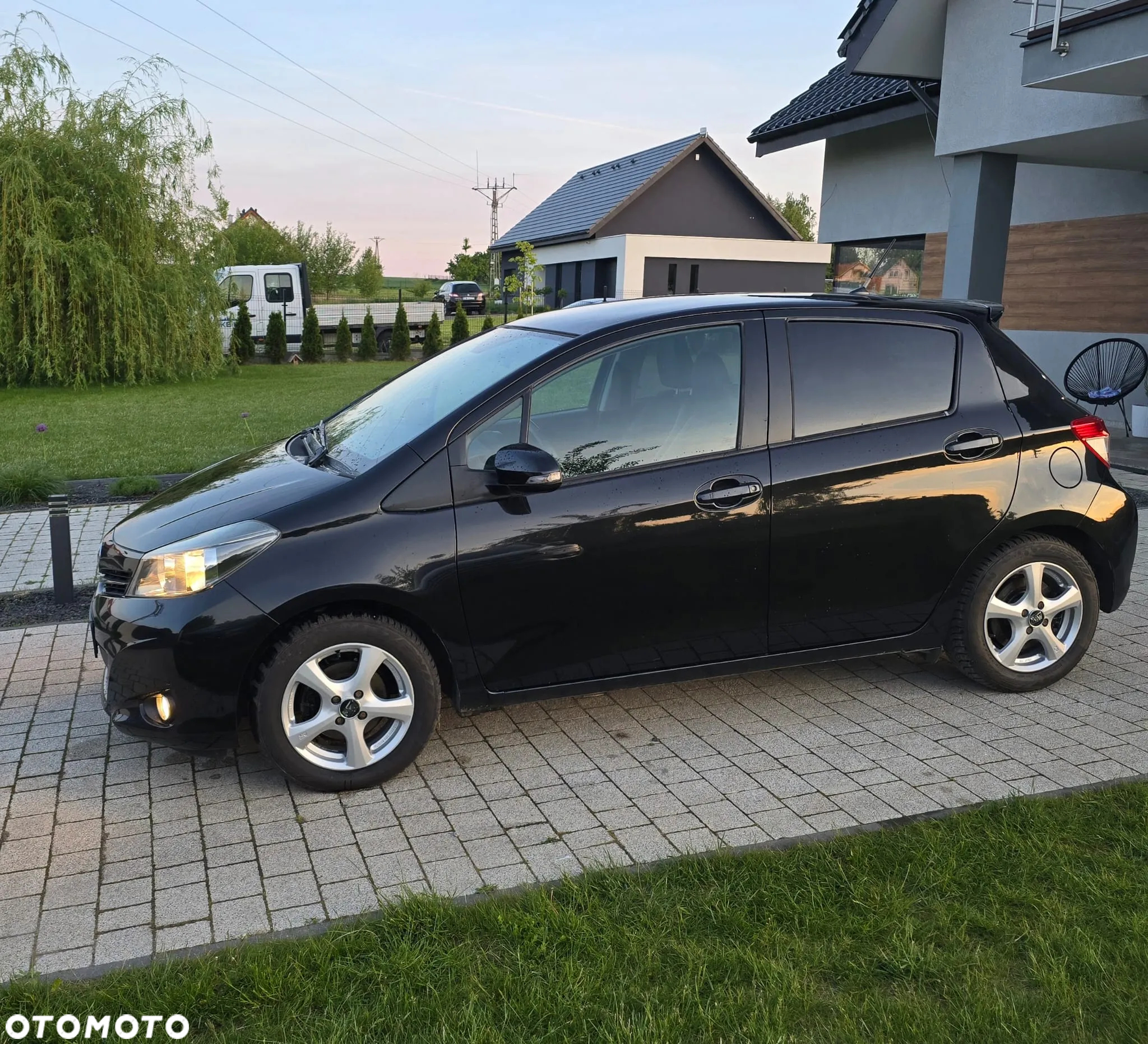 Toyota Yaris 1.33 VVT-i Executive - 6