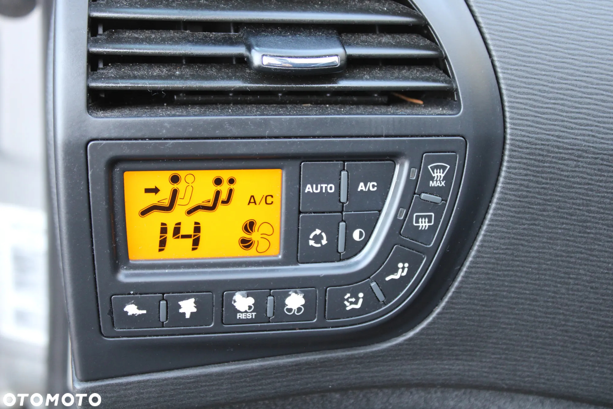 Citroën C4 Picasso - 21