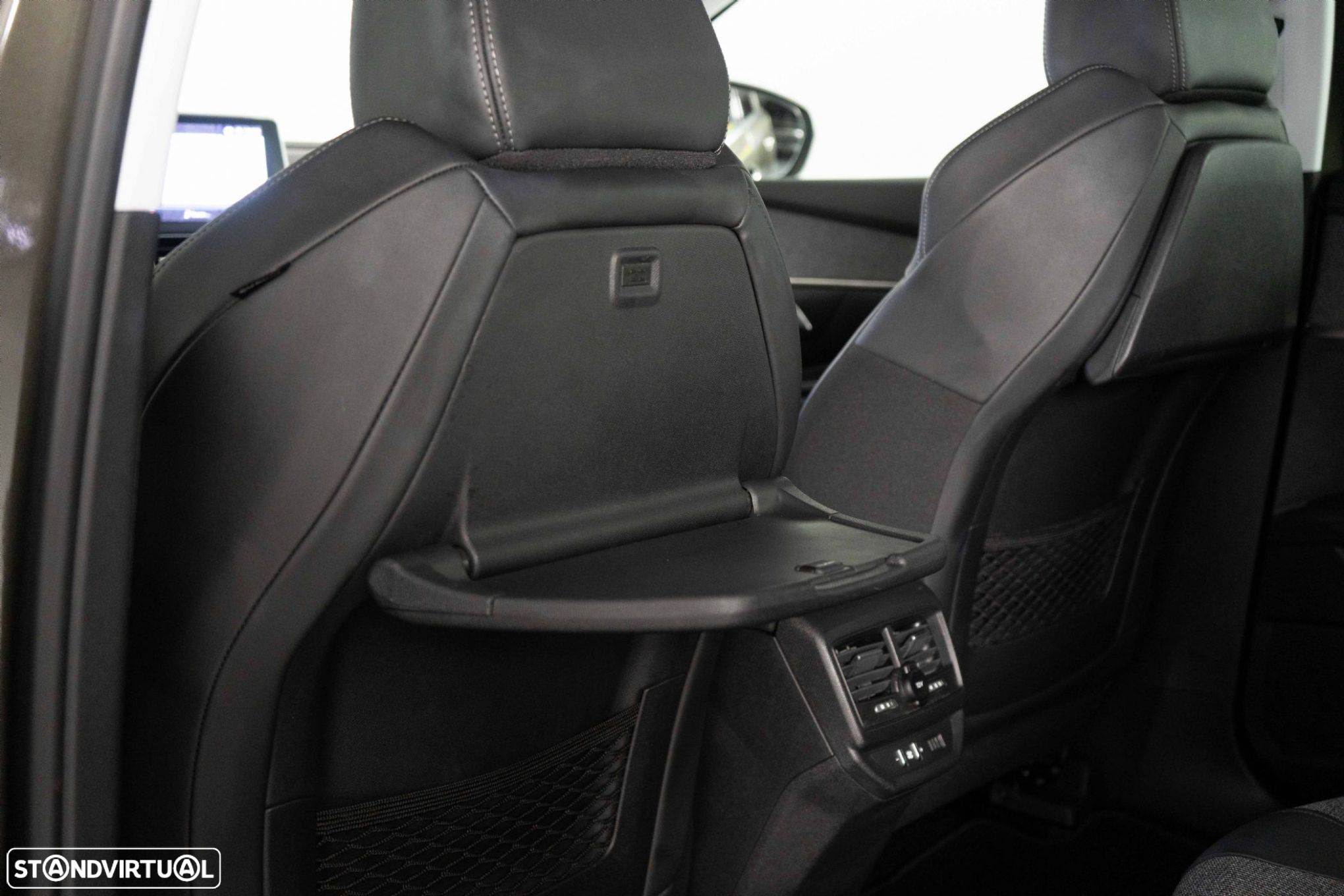 Peugeot 5008 1.2 PureTech Allure EAT8 - 9