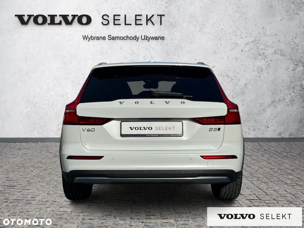 Volvo V60 Cross Country - 5