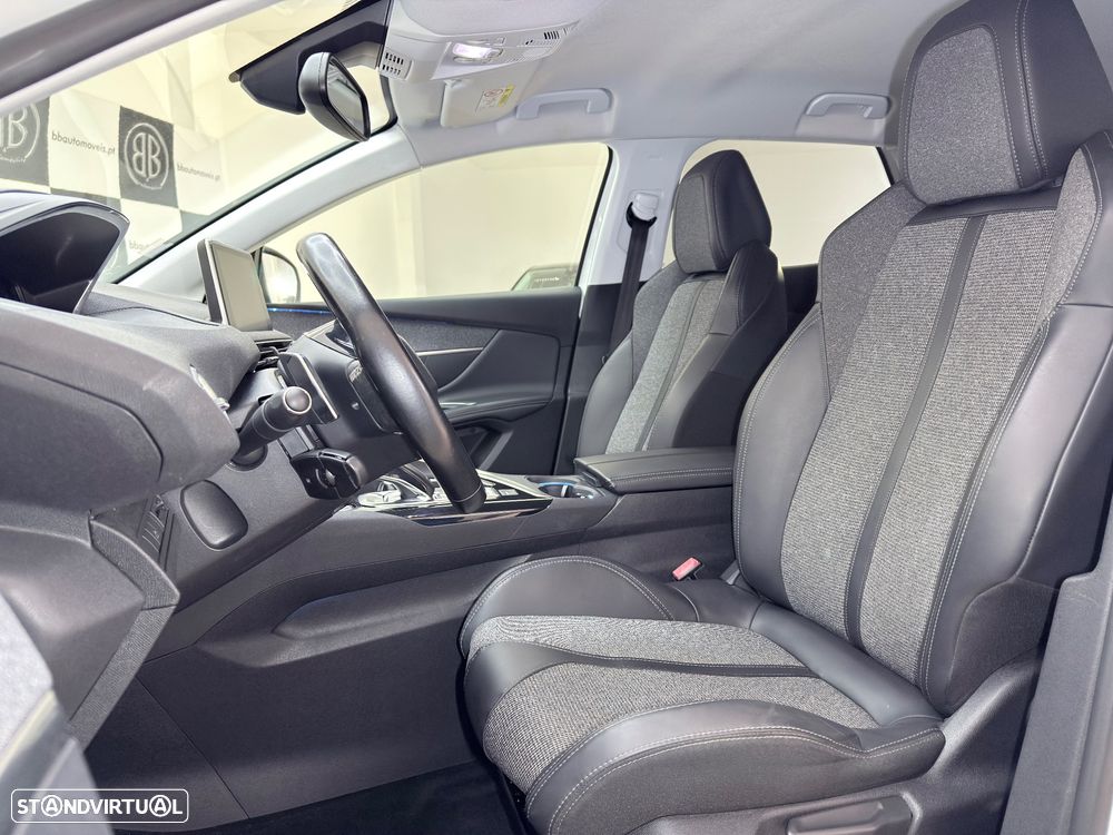 Peugeot 3008 PureTech 130 Stop & Start GPF EAT8 Allure - 5