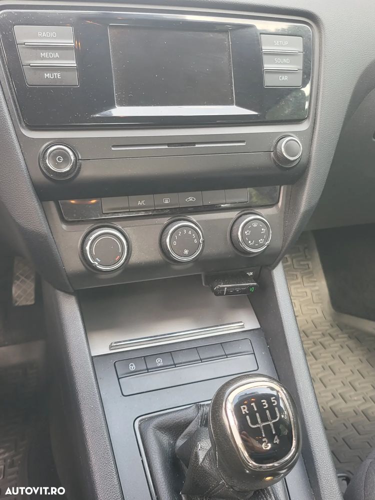 Skoda Octavia 1.6 TDI Active - 19