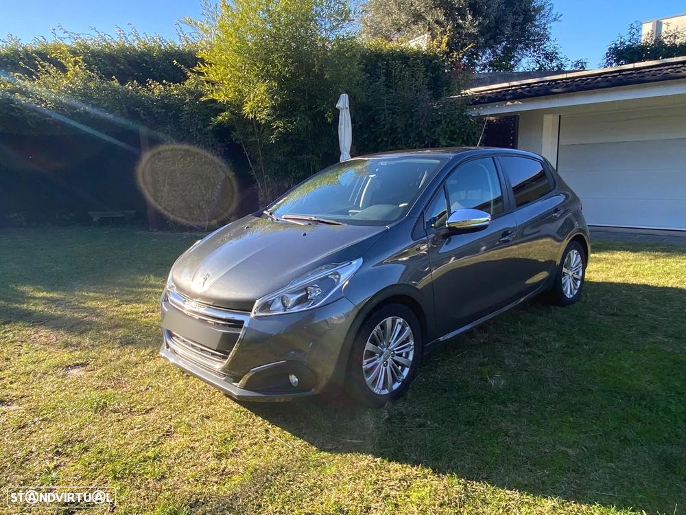 Peugeot 208 1.6 BlueHDi Style - 4
