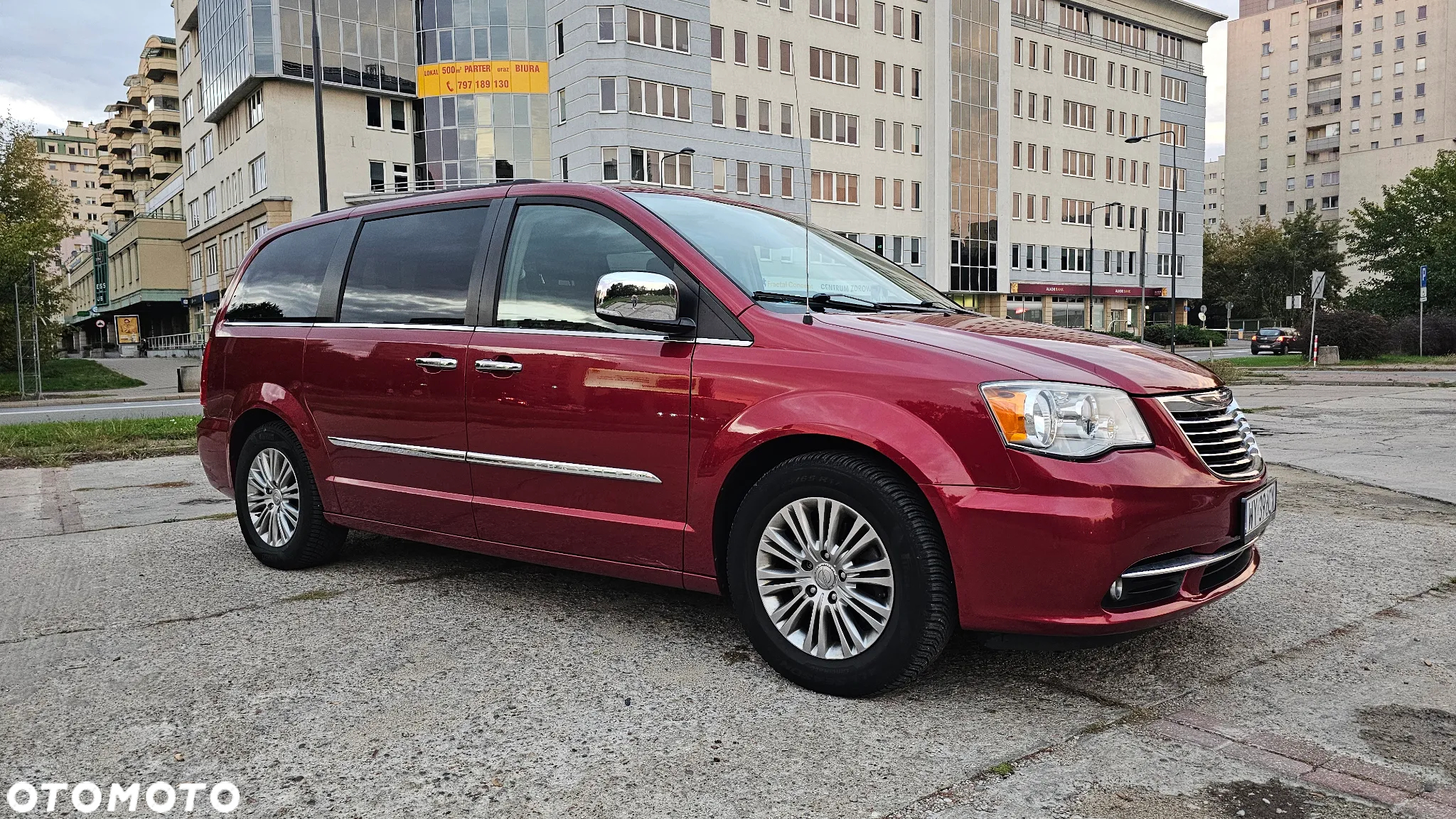 Chrysler Town & Country 3.6 Limited - 23