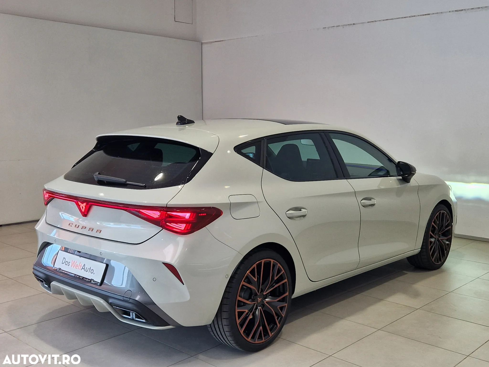 Cupra Leon 1.5 eTSI DSG MHEV - 7