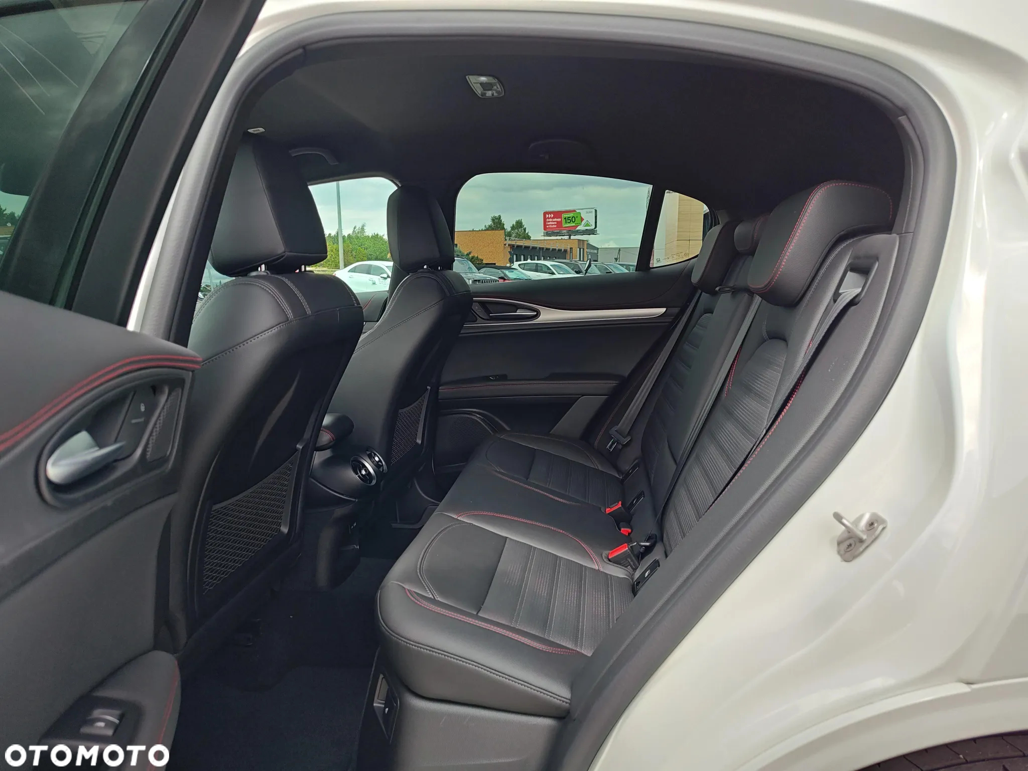 Alfa Romeo Stelvio - 5