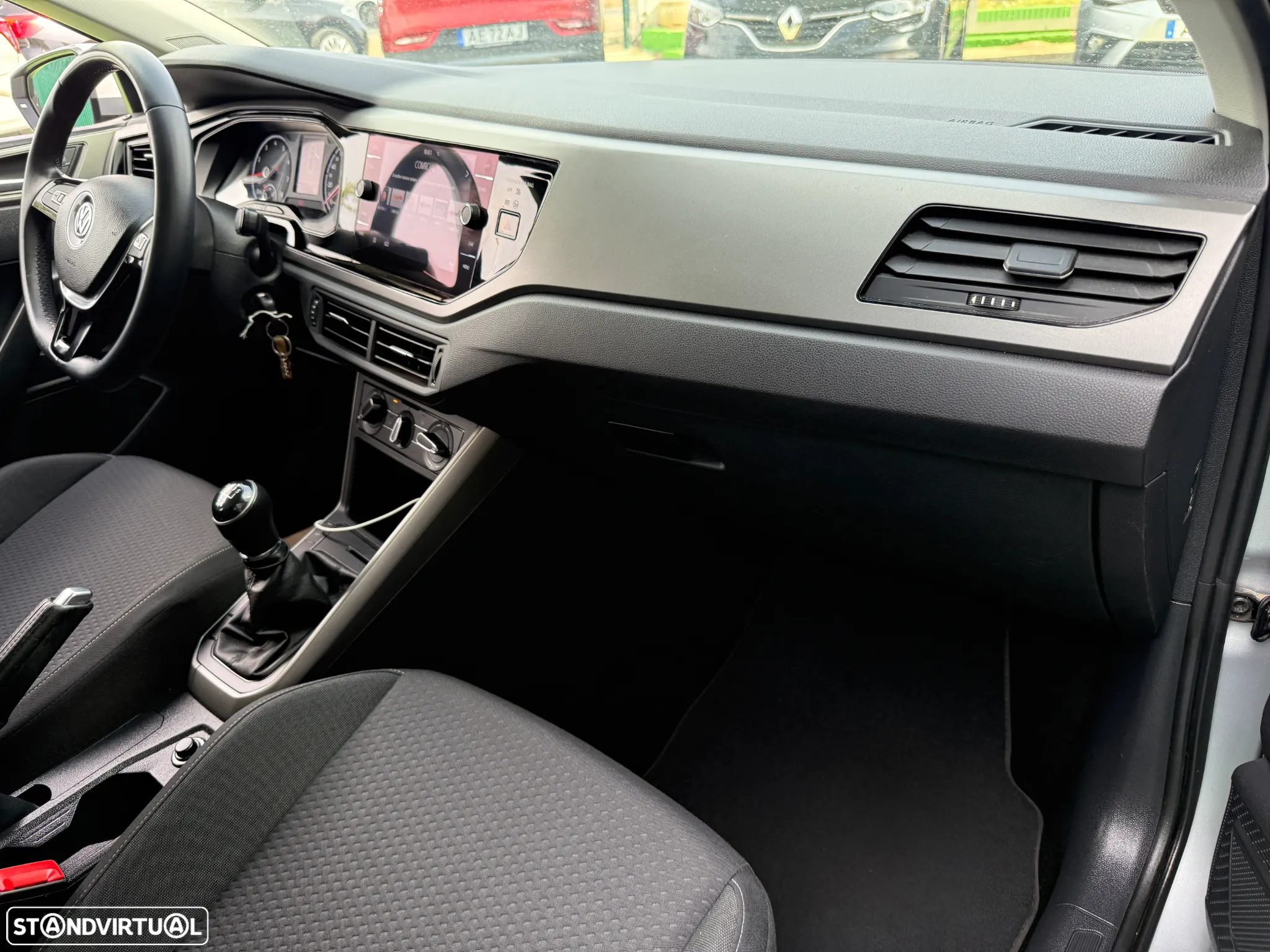 VW Polo 1.0 TSI Confortline - 24