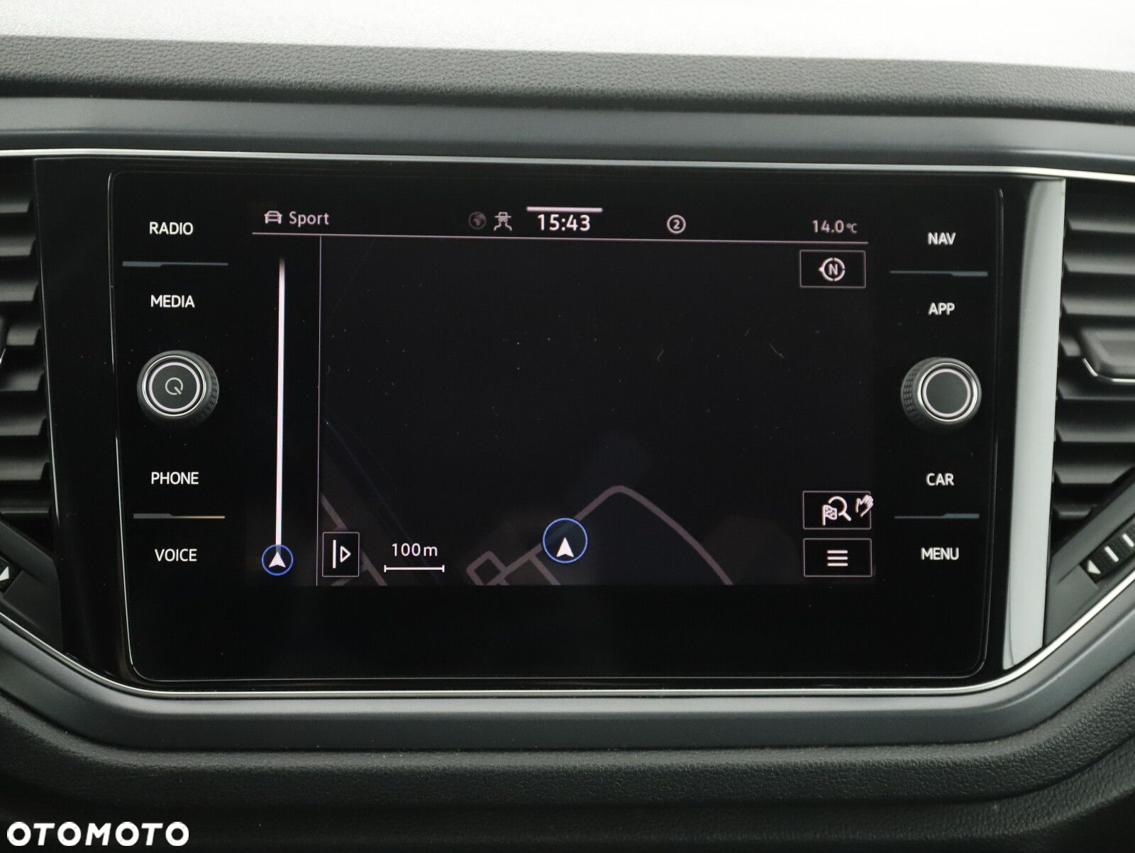 Volkswagen T-Roc - 26