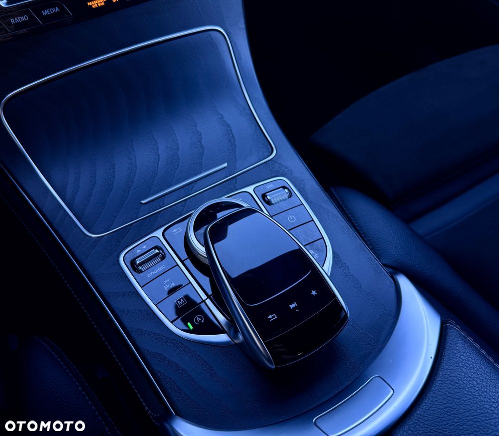 Mercedes-Benz GLC 220 d 4Matic 9G-TRONIC - 17