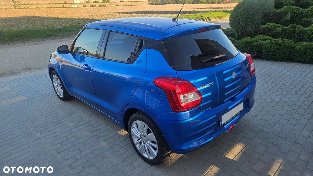 Suzuki Swift 1.2 Premium Plus - 3