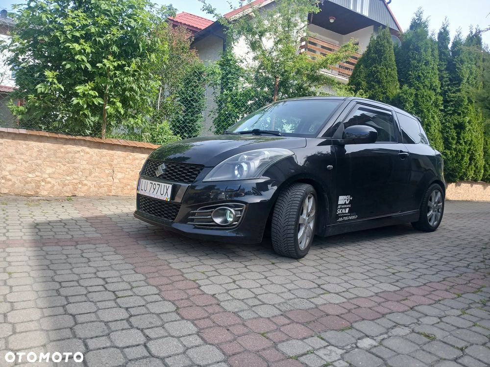Suzuki Swift - 1