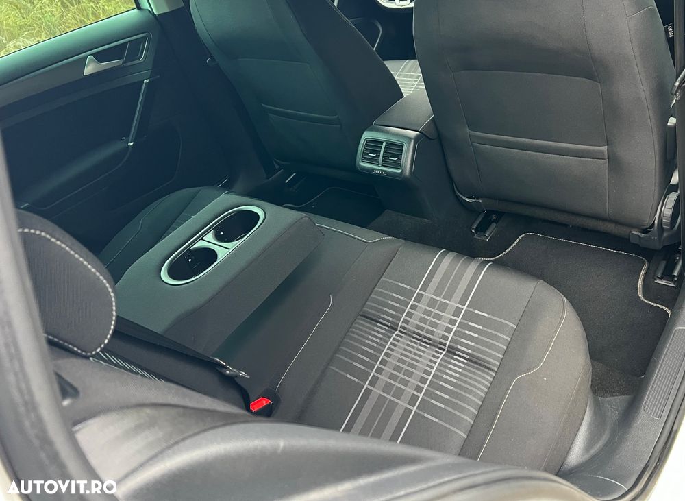 Volkswagen Golf 1.4 TSI BlueMotion Technology Lounge - 9