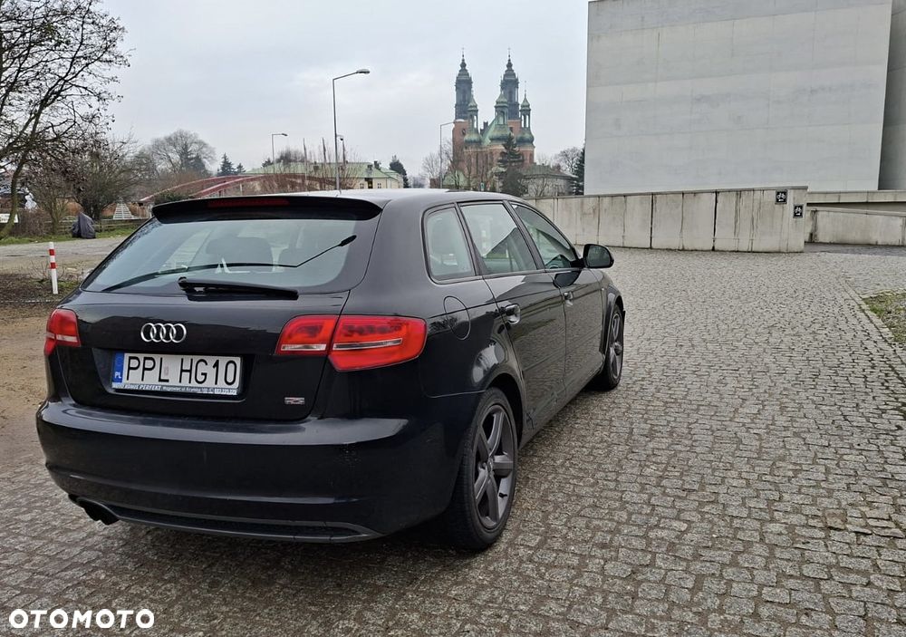 Audi A3 Sportback - 13