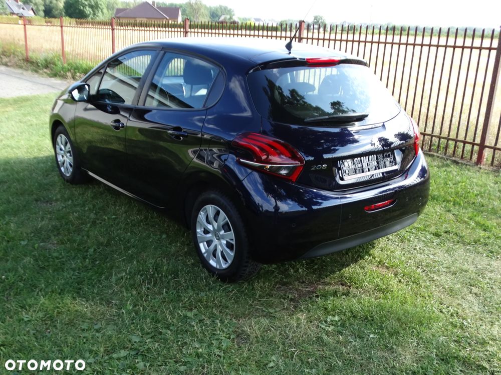 Peugeot 208 - 9