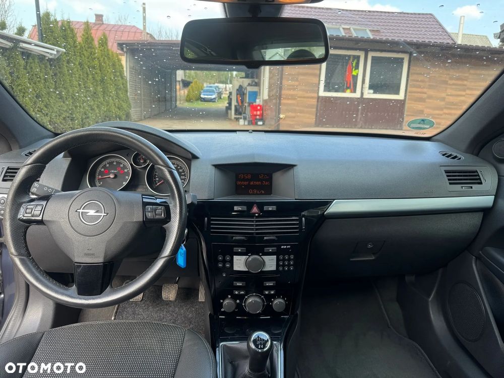 Opel Astra 1.6 Cosmo - 21