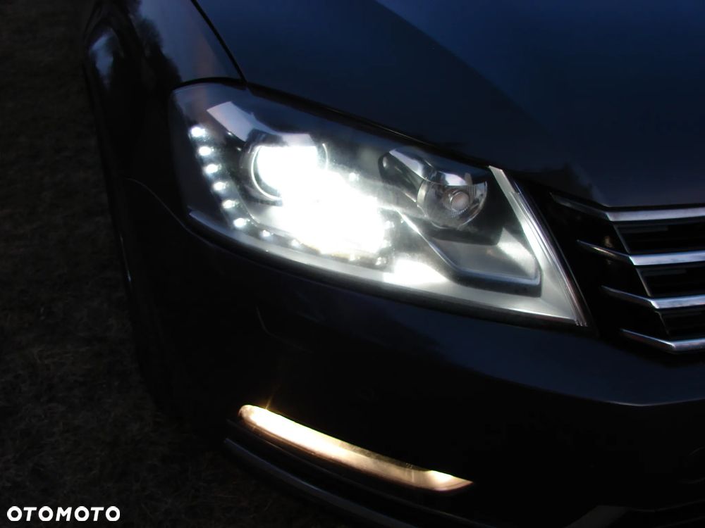 Volkswagen Passat - 16