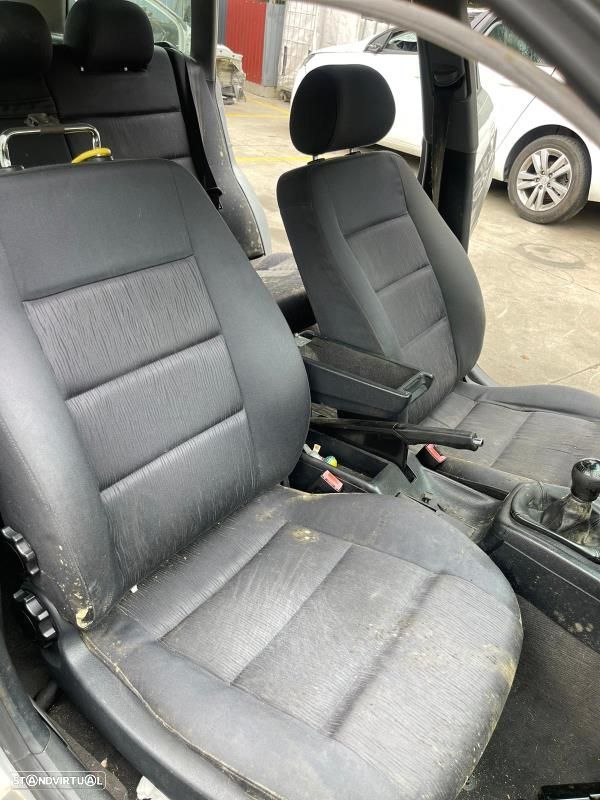 Para Peças Audi A4 Avant (8D5, B5) - 8