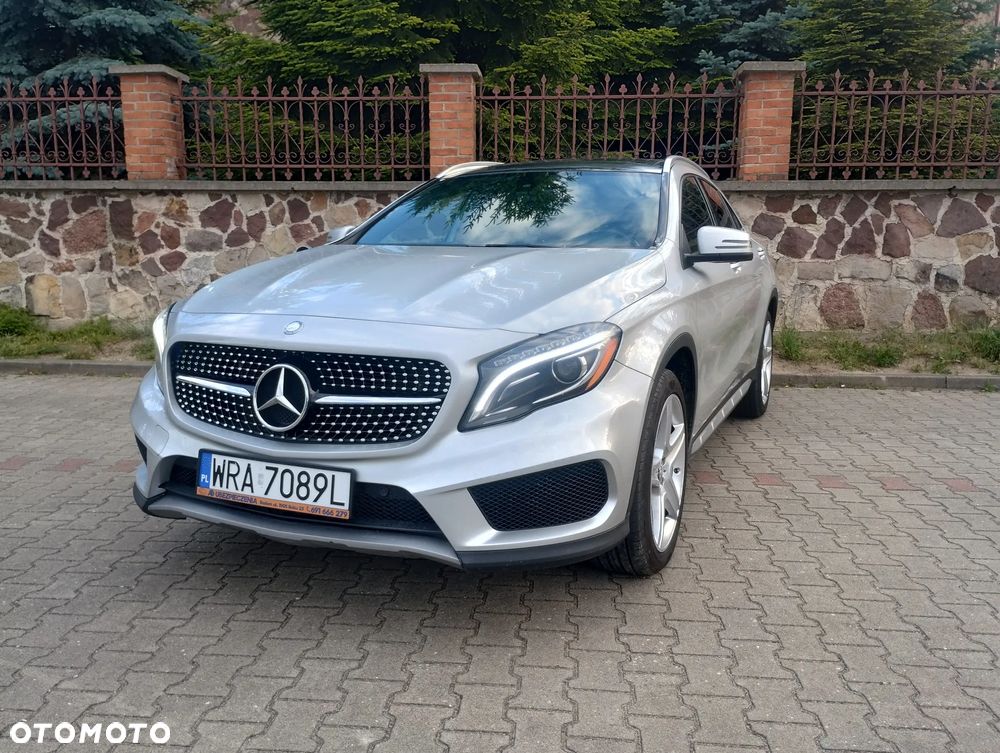 Mercedes-Benz GLA 250 4-Matic AMG Line - 3