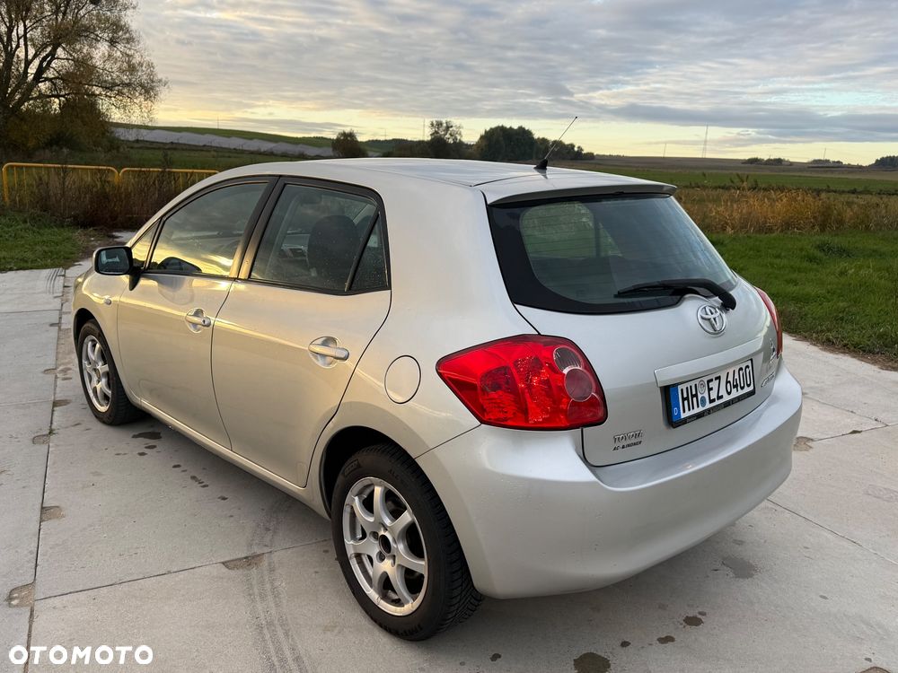 Toyota Auris 1.6 VVT-i Team - 6