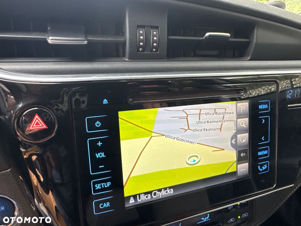 Toyota Auris Hybrid 135 Selection - 16