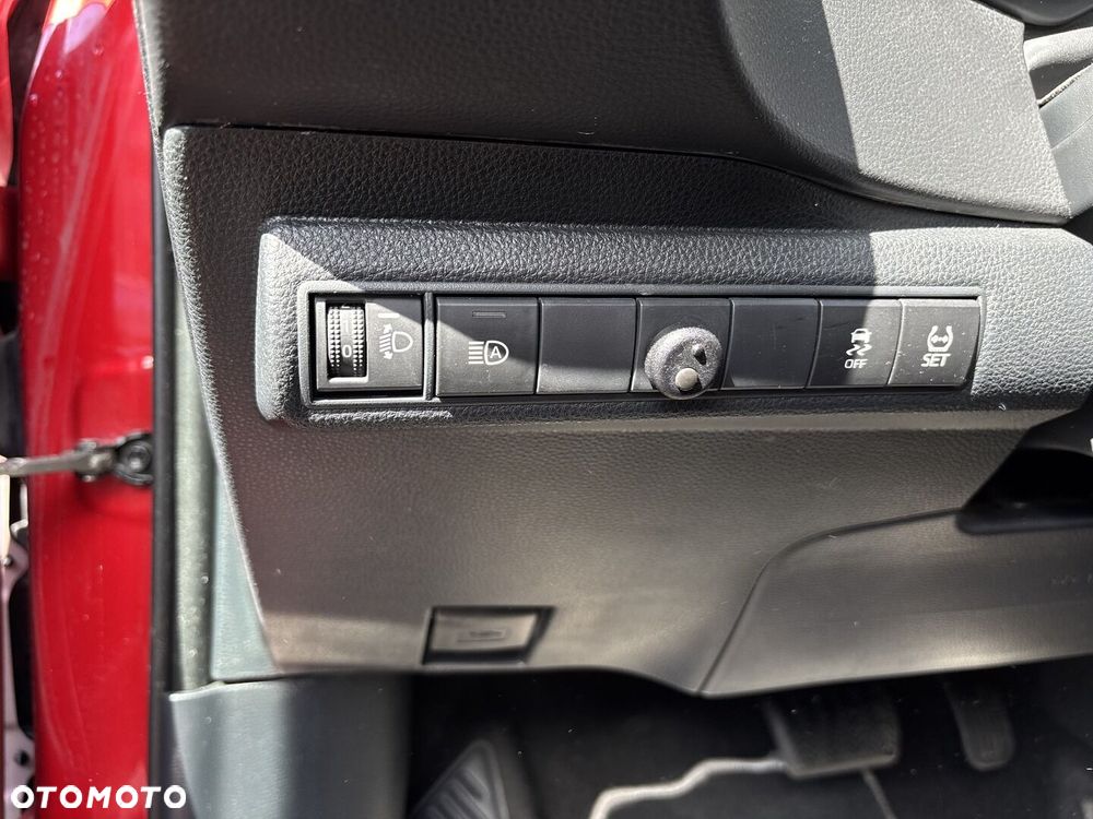 Toyota Corolla 1.8 Hybrid Comfort - 29