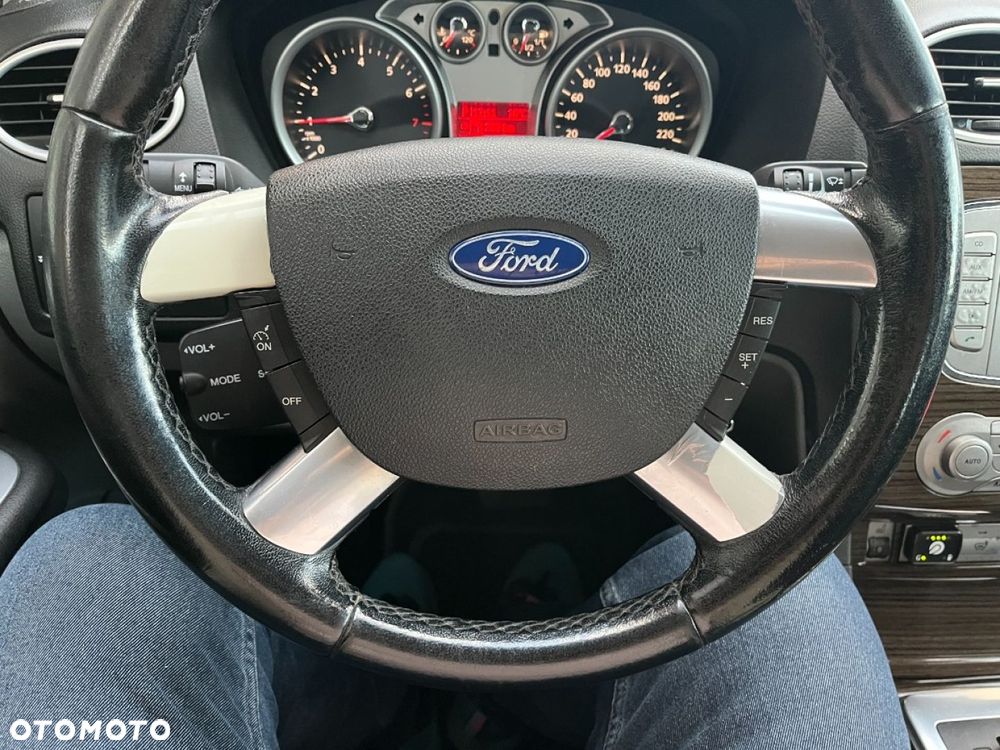 Ford Focus 1.6 Trend - 13