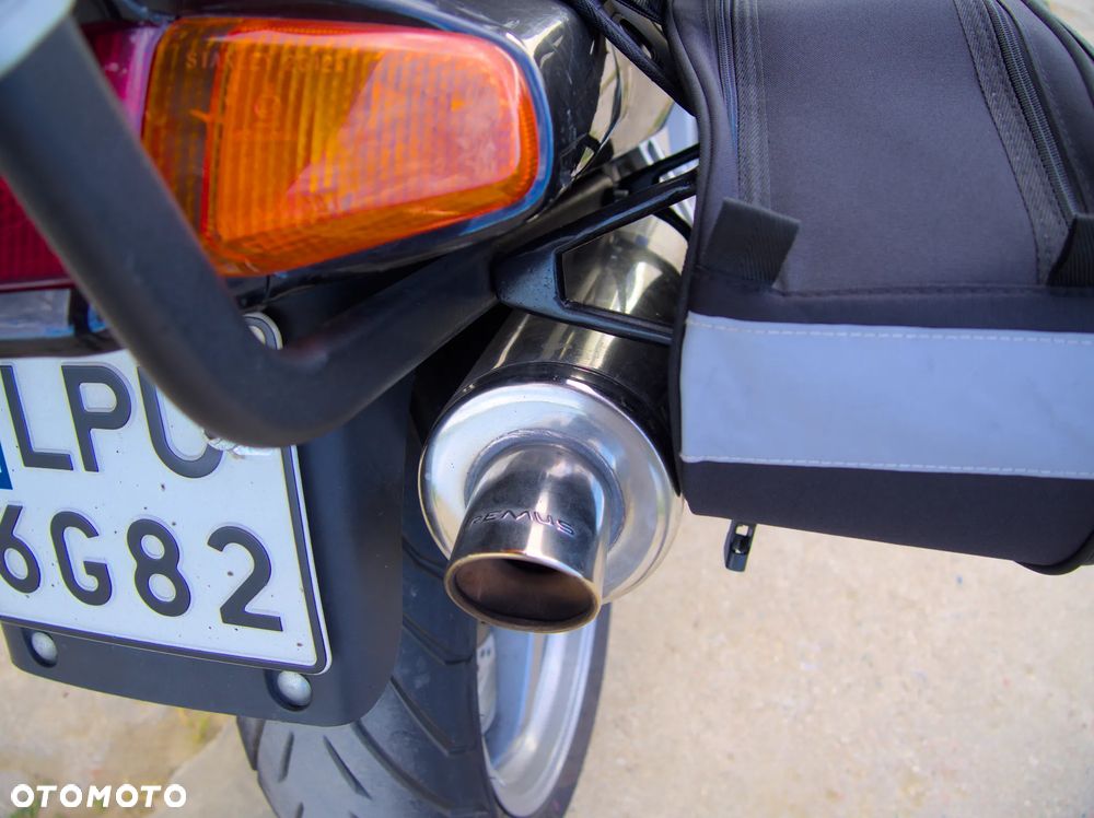 Honda VFR - 8