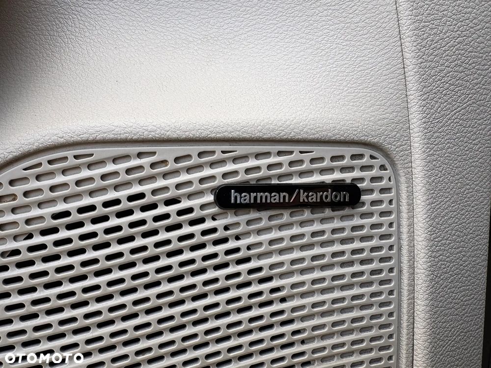 Chrysler Pacifica - 30