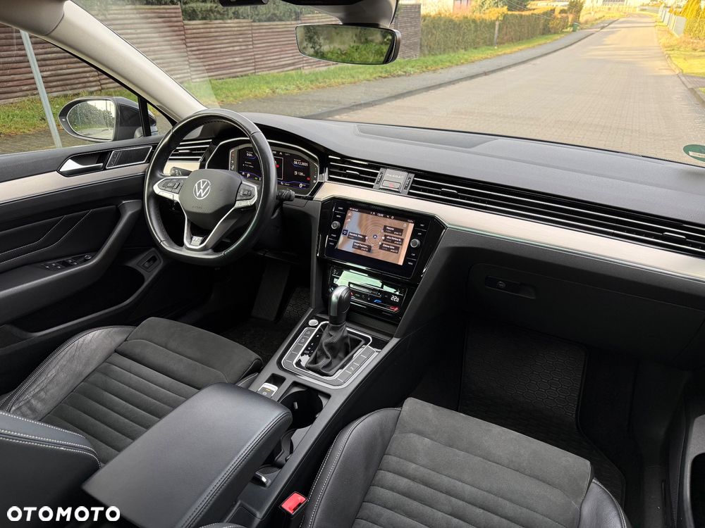 Volkswagen Passat 2.0 TDI 4Mot Elegance DSG - 16