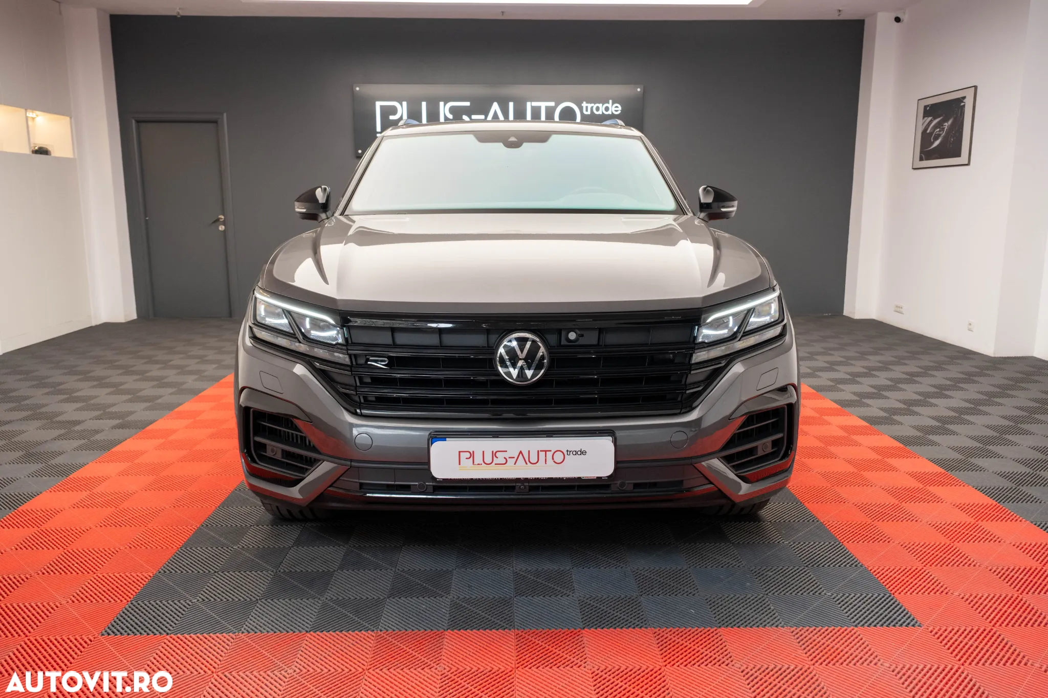 Volkswagen Touareg V6 TSI eHybrid PHEV R - 4