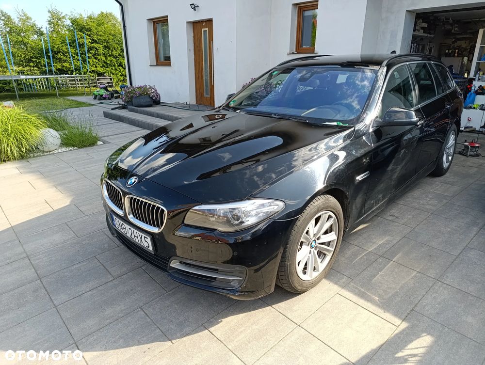 BMW Seria 5 528i xDrive - 8
